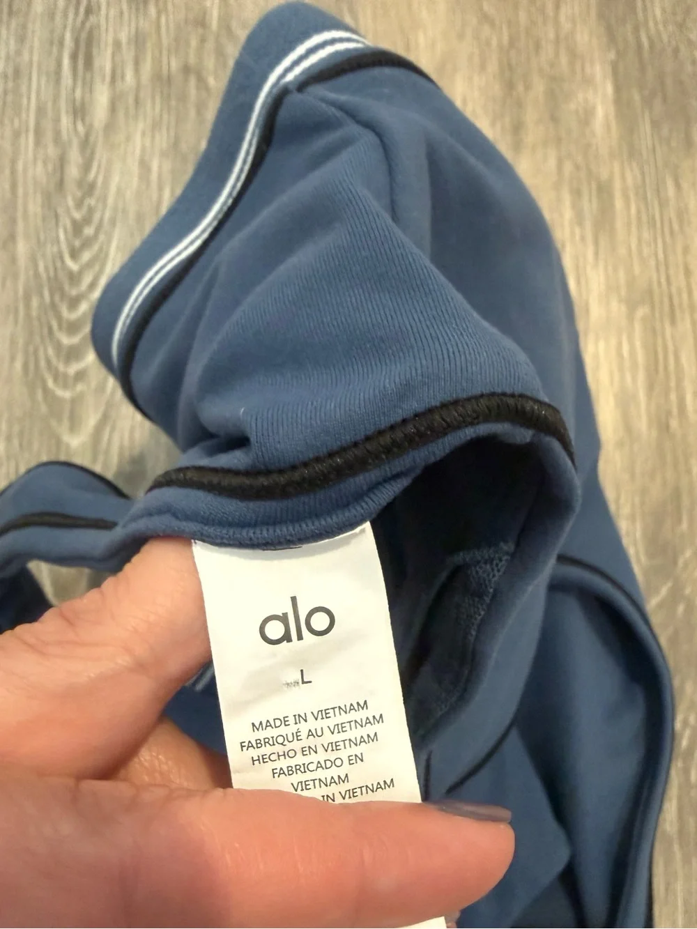 ALO Yoga Sports Bra Heart Throb - Navy